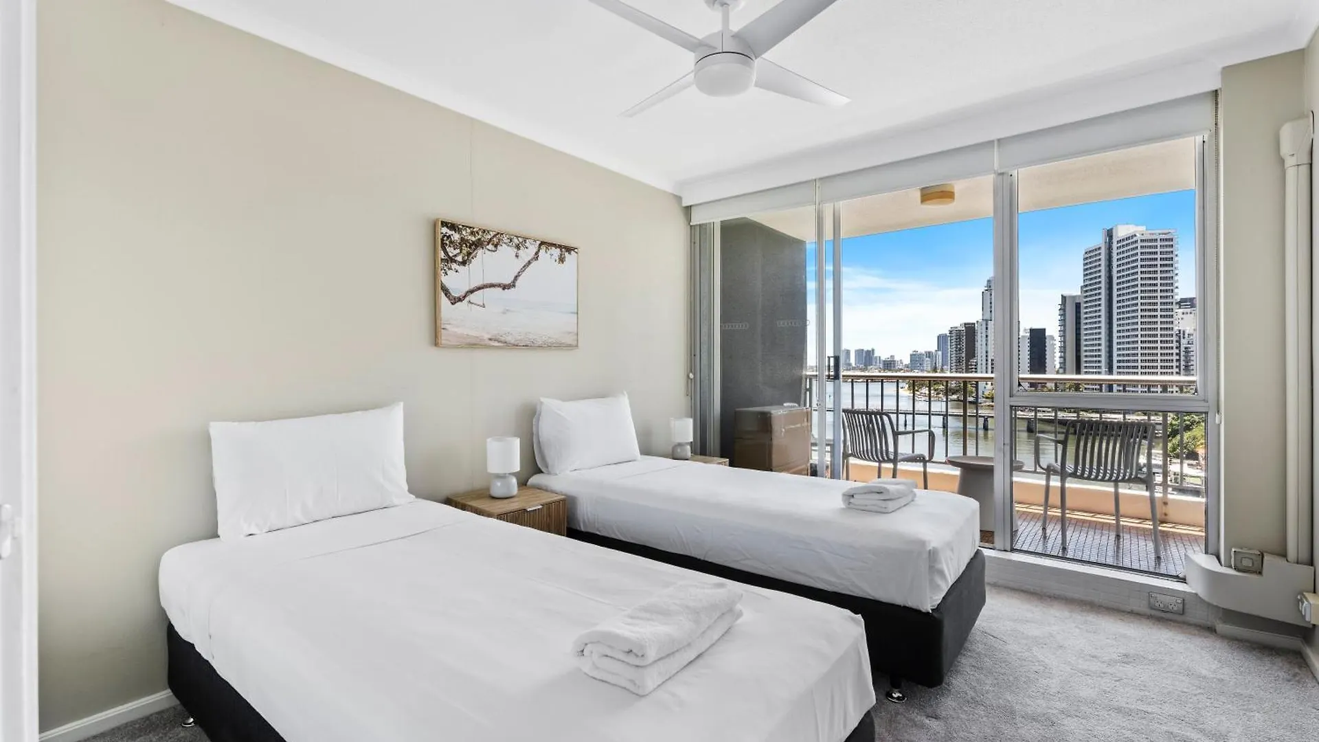 Апартаменты Moorings - Hr Surfers Paradise Голд-Кост Австралия