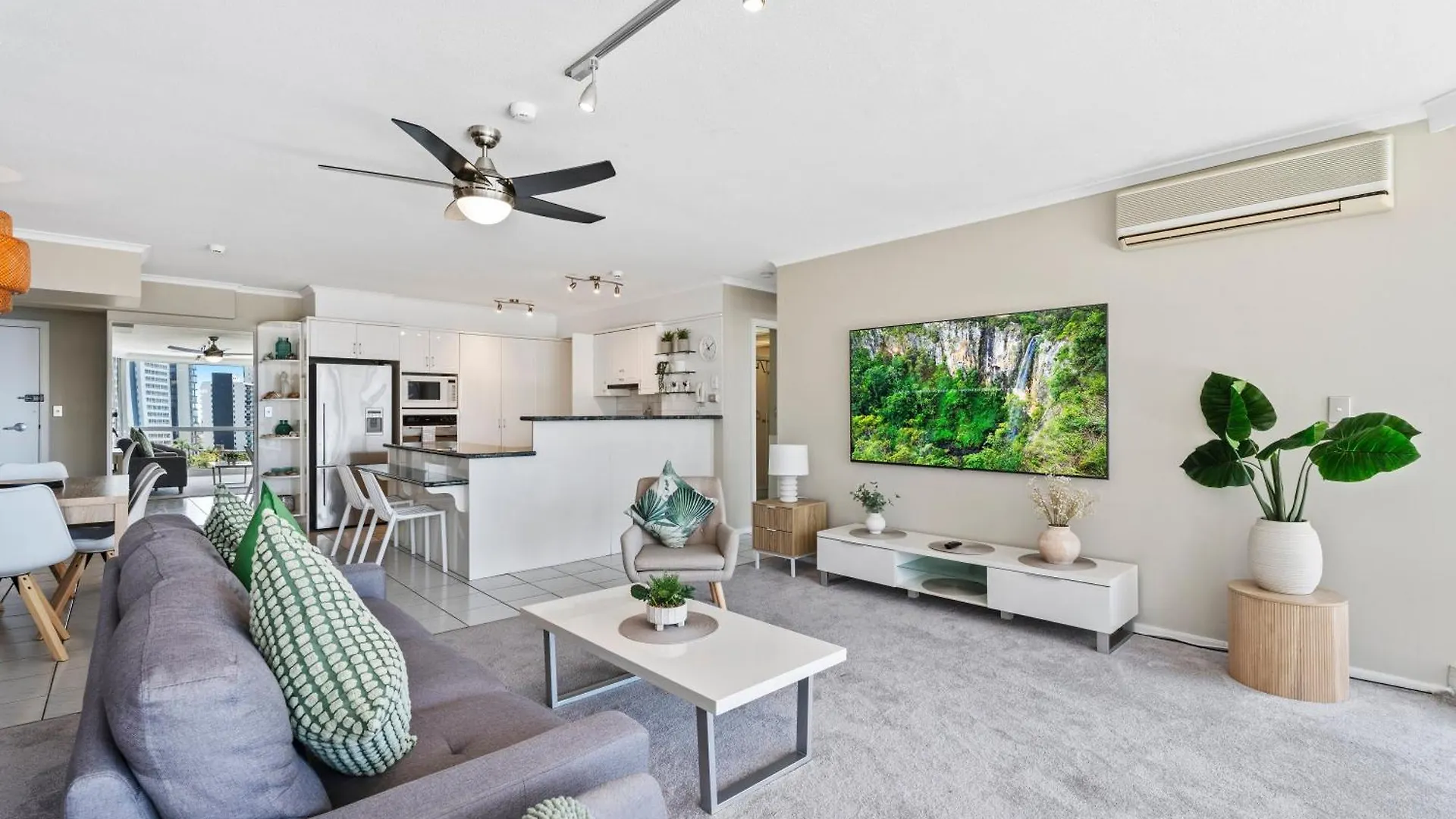 Апартаменты Moorings - Hr Surfers Paradise Голд-Кост